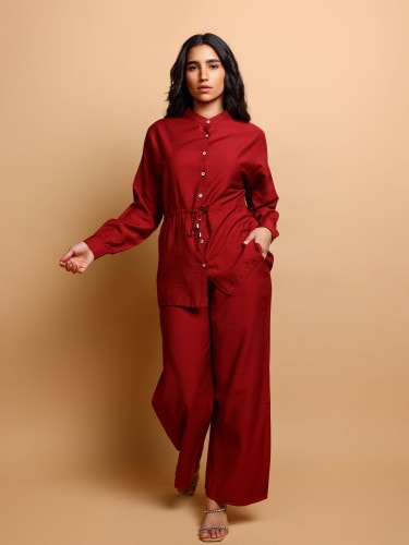 Modern Two-Piece Outfit Oversize Shirt and Pants Crystal Embroidery Details IK476 Red